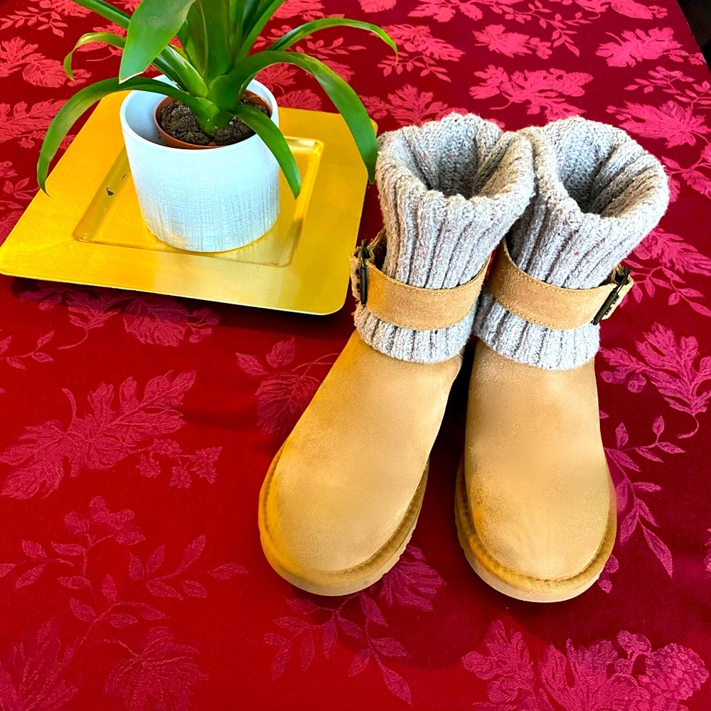 UGG Boots Chestnut Suede Sweater Knit Women’s US 6